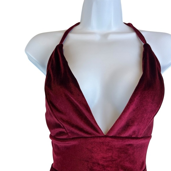 SHEIN Red Vevlet Adjustable Strap Mini Sleeveless Waist Defined V Neck Dress - Picture 7 of 9